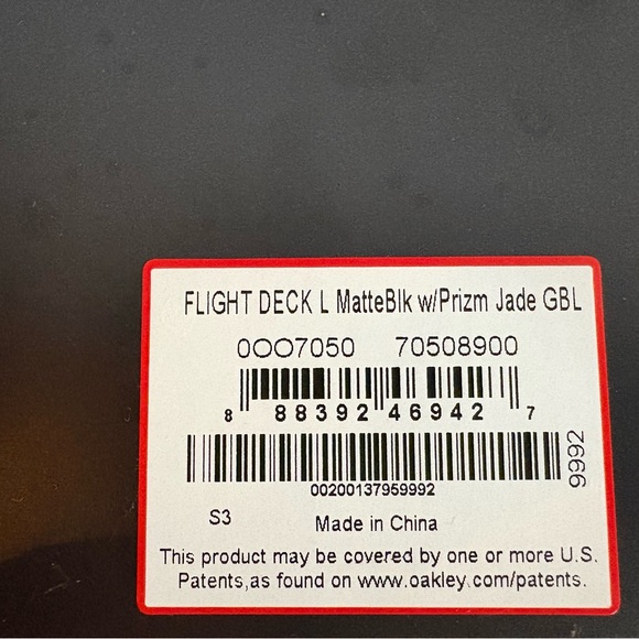 Oakley Flight Deck L Matte Black w/Prizm Jade Snow Goggles - Picture 5 of 5